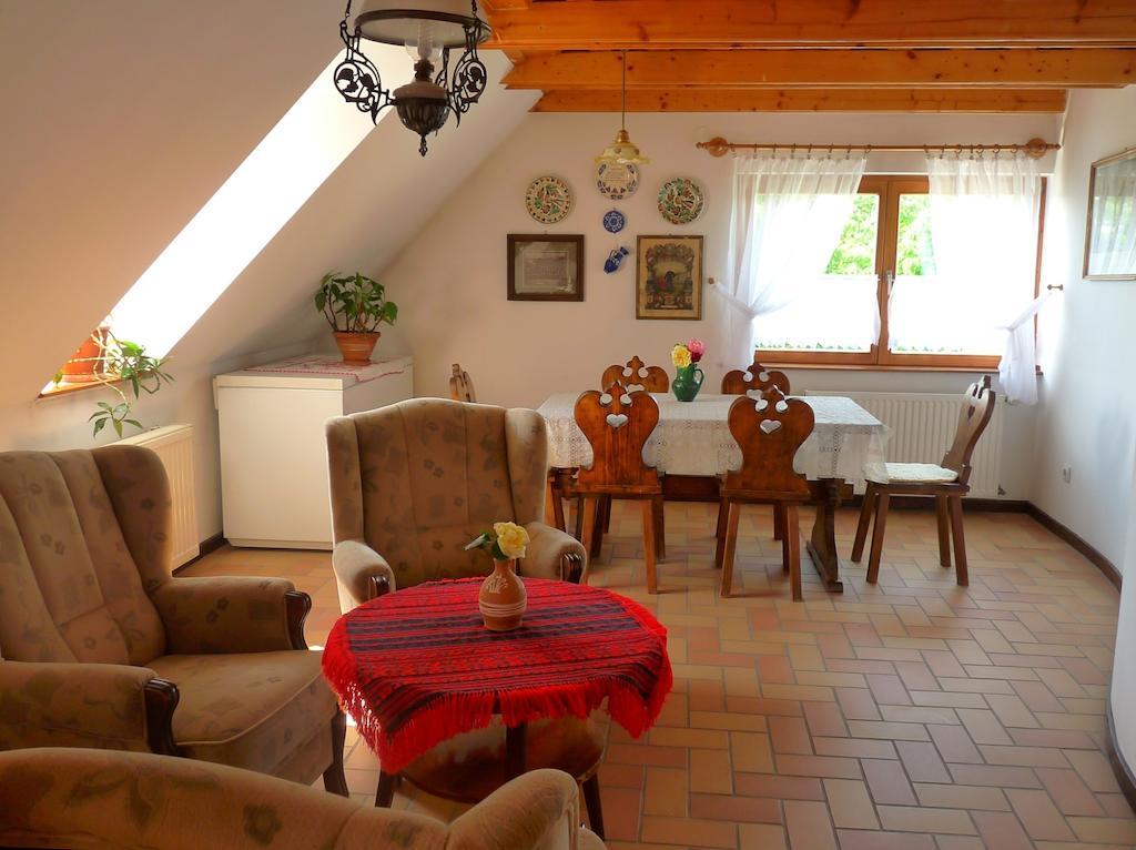 Aranyhaz Apartmanszallas Tihany Buitenkant foto